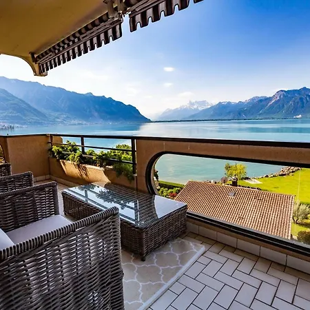 Amazing 4 Bedroom Apt Terrace Leman View Apartment Clarens