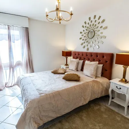 Amazing 4 Bedroom Apt Terrace Leman View *